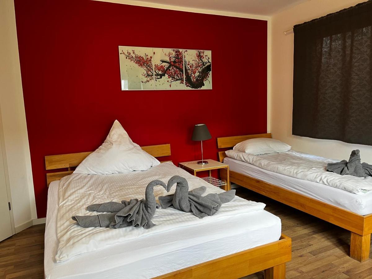 Hotelzimmer In Neusserstrasse Köln Exterior foto