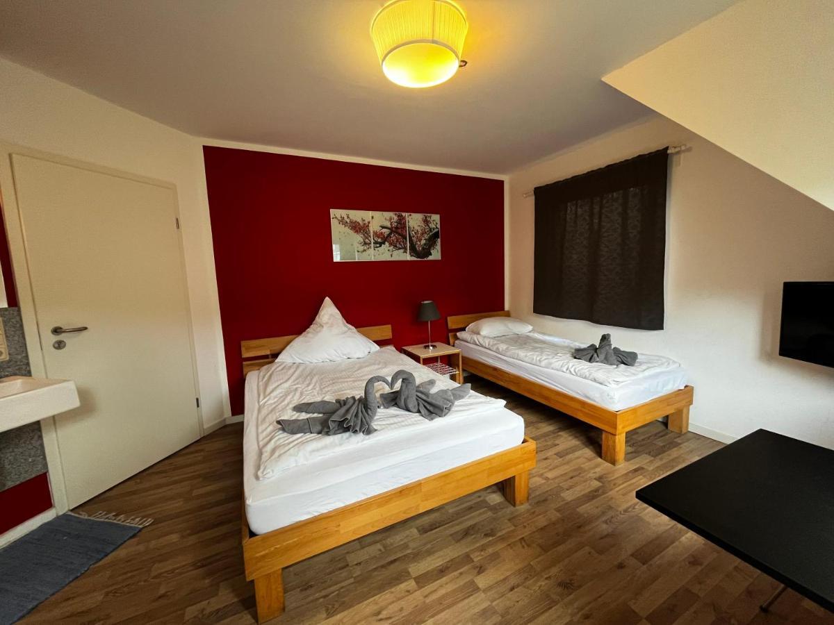 Hotelzimmer In Neusserstrasse Köln Exterior foto