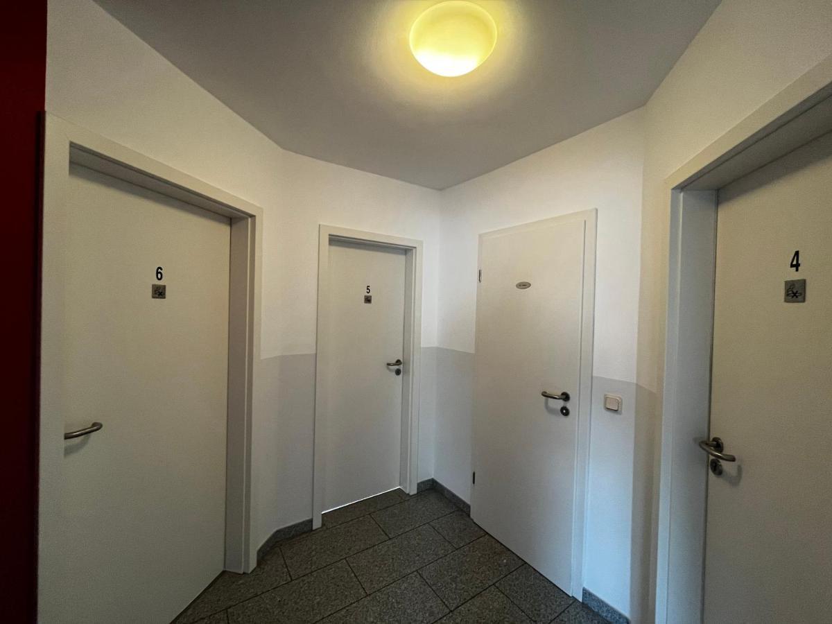 Hotelzimmer In Neusserstrasse Köln Exterior foto